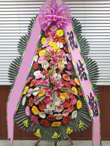 더뉴컨벤션웨딩 품격과 풍성함을 가득 담은 고급스러운 화환